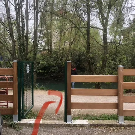 Apartmán Cozy 10 Min Walk Centre And Train Station! *
