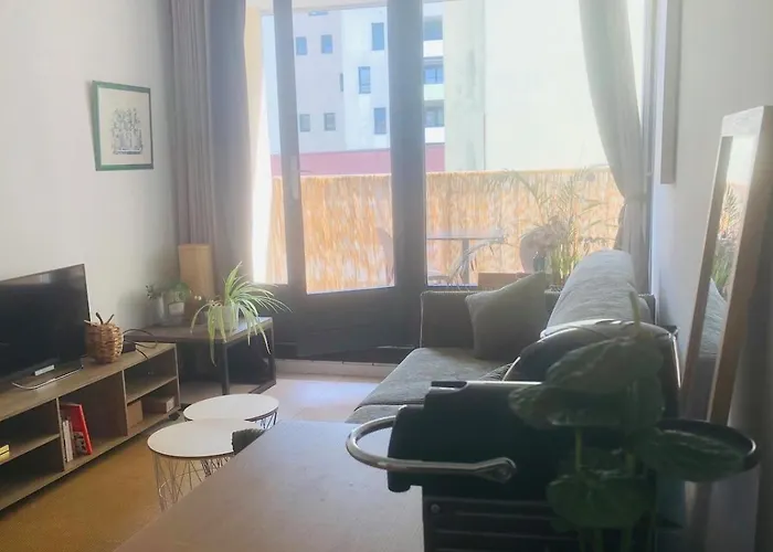 Cozy 10 Min Walk Centre And Train Station! Apartamento